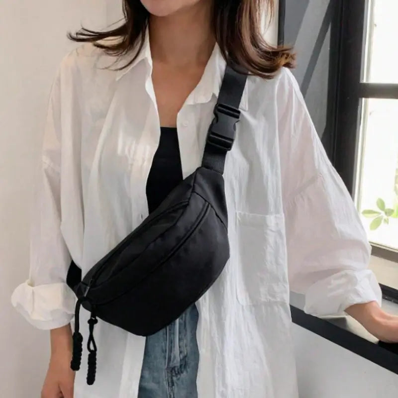 Grand Sac Banane Noir à Bandoulière et en Tissu pour Femme